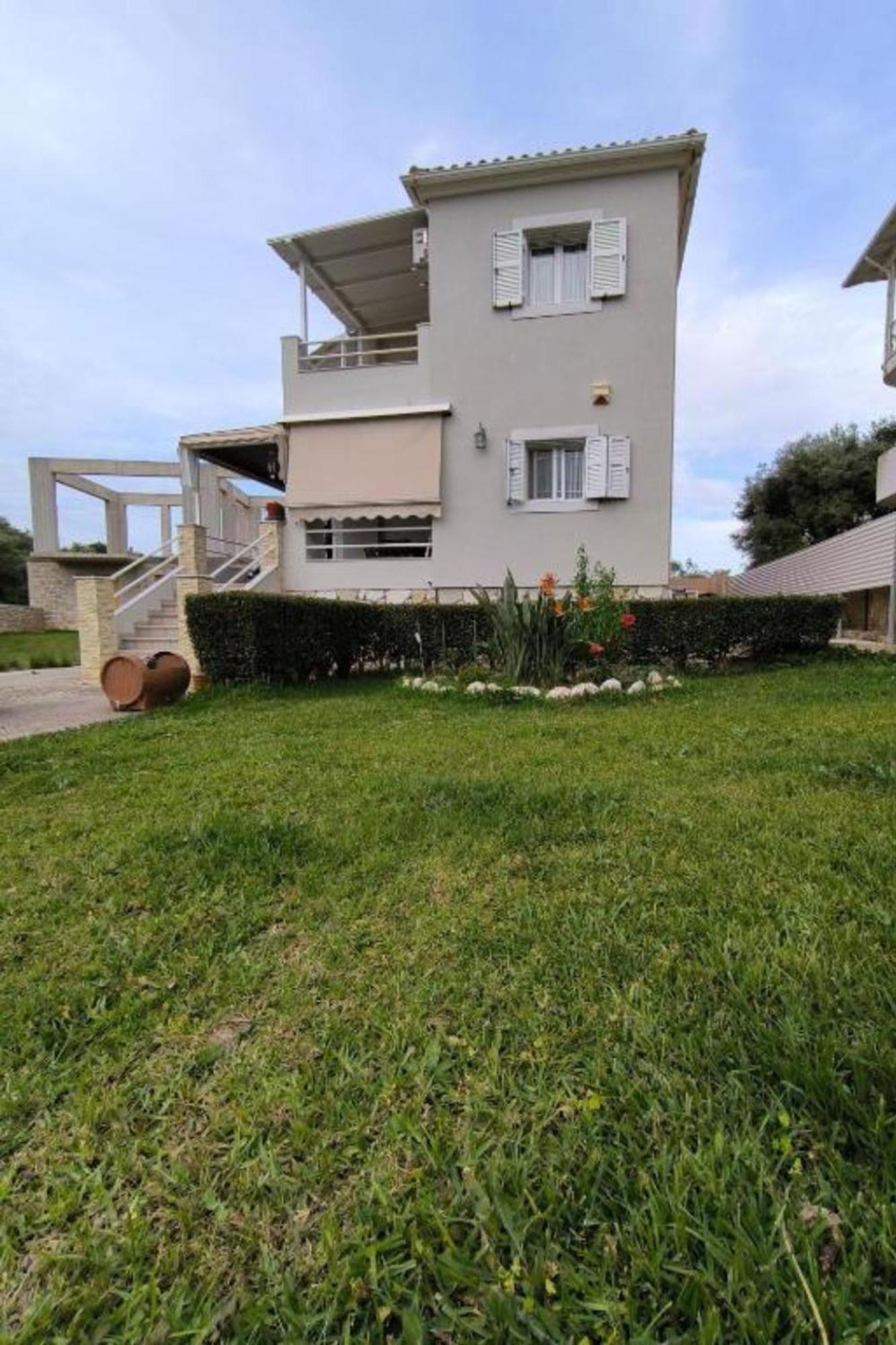 Villa Marina Tsoukaládhes 外观 照片